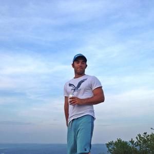 Meet your Posher, Eric